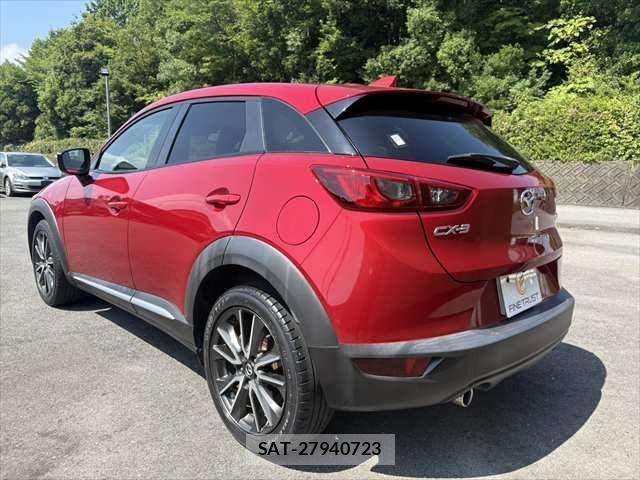 Mazda CX-3 2015-12 8035125-22