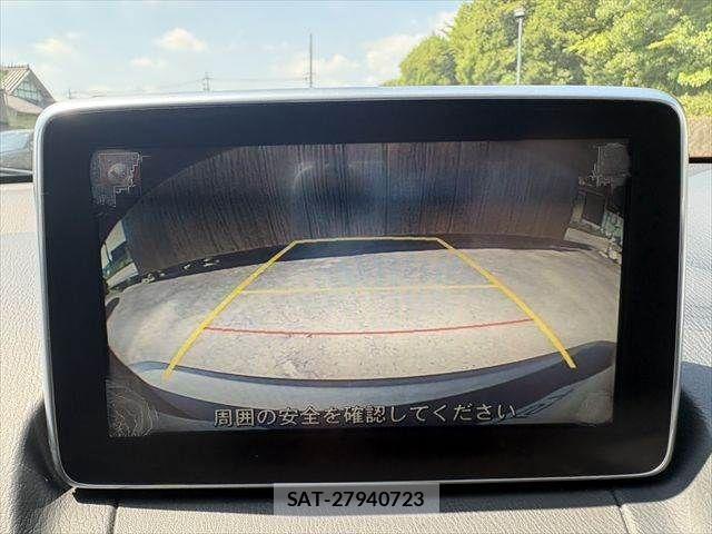 Mazda CX-3 2015-12 8035125-6