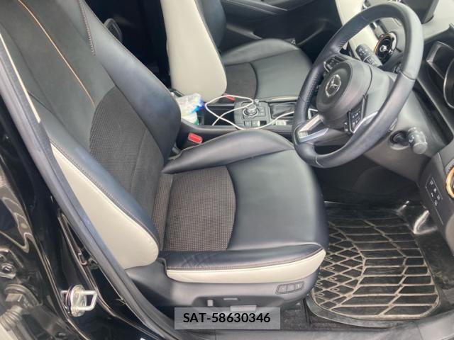 Mazda CX-3 2022-01 8035116-13