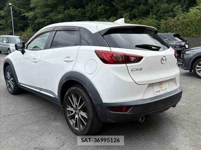 Mazda CX-3 2015-12 8073435-22