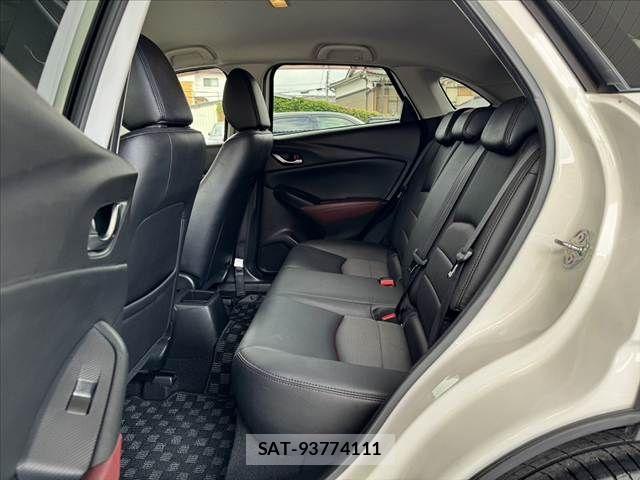 Mazda CX-3 2015-07 8098714-18