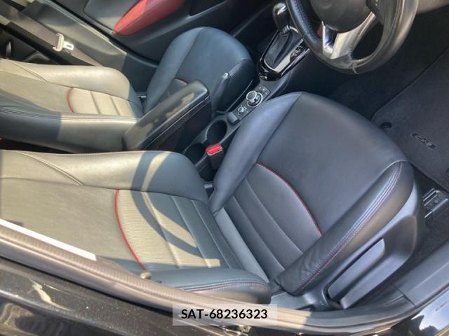 Mazda CX-3 2016-09 8098717-10