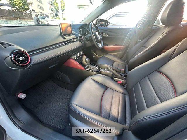 Mazda CX-3 2015-04 8098713-12