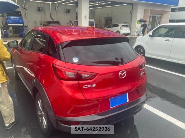 Mazda CX-3 2015-12 8129573-1