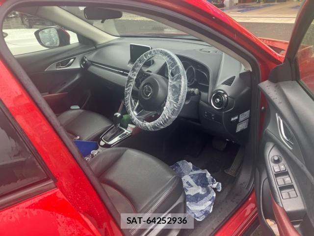 Mazda CX-3 2015-12 8129573-8