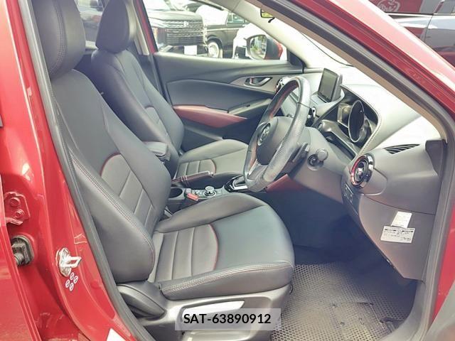 Mazda CX-3 2015-08 8129571-21
