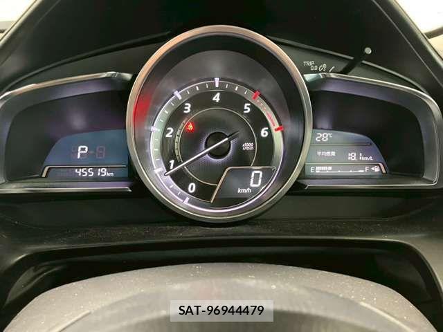 Mazda CX-3 2016-04 8129567-12