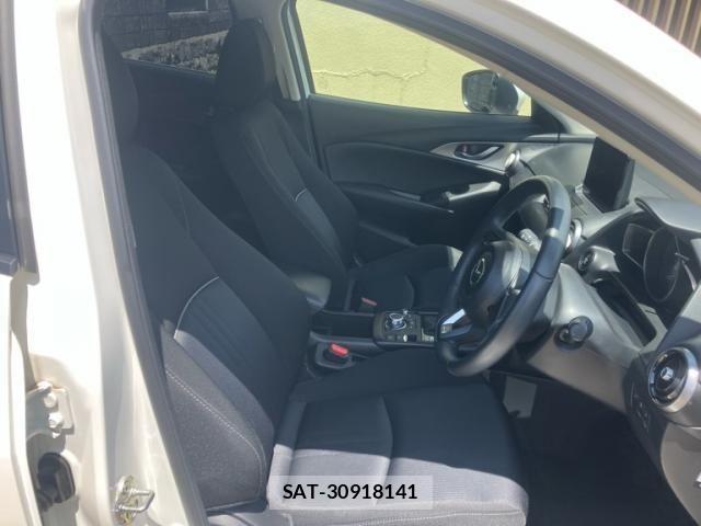 Mazda CX-3 2023-09 8145643-9