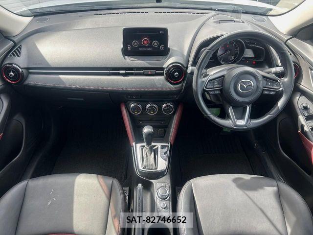 Mazda CX-3 2017-02 8207103-1