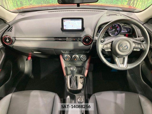 Mazda CX-3 2017-03 8207099-1