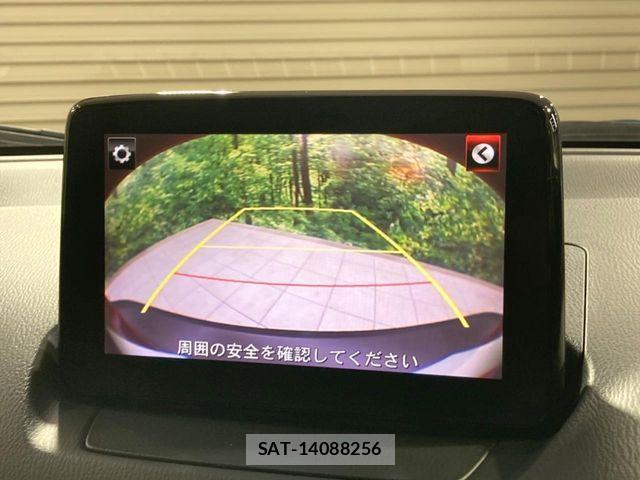 Mazda CX-3 2017-03 8207099-3
