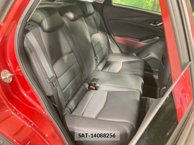 Mazda CX-3 2017-03 8207099-8