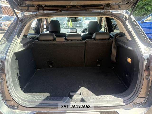 Mazda CX-3 2016-03 8207102-12