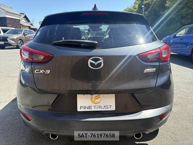 Mazda CX-3 2016-03 8207102-21