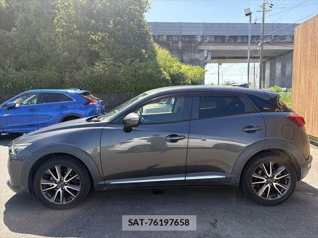 Mazda CX-3 2016-03 8207102-23