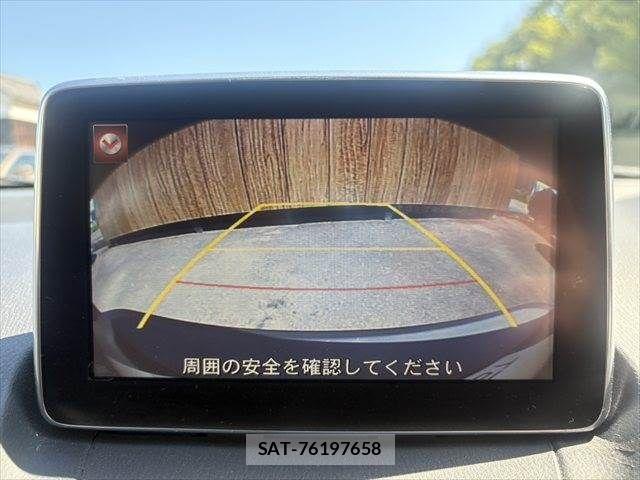 Mazda CX-3 2016-03 8207102-6