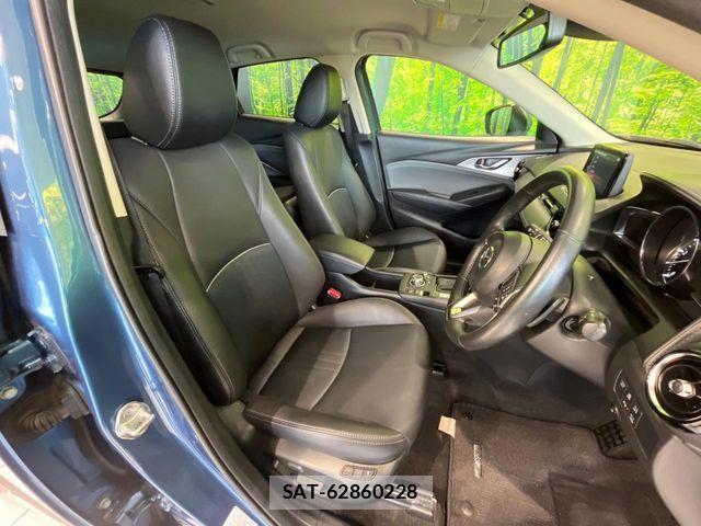 Mazda CX-3 2018-10 8207097-7
