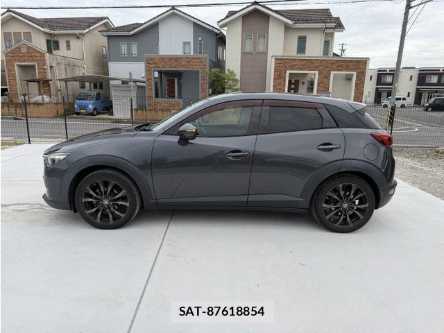 Mazda CX-3 2015-09 8207106-4