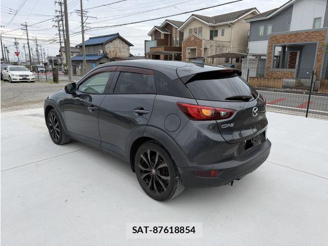 Mazda CX-3 2015-09 8207106-5