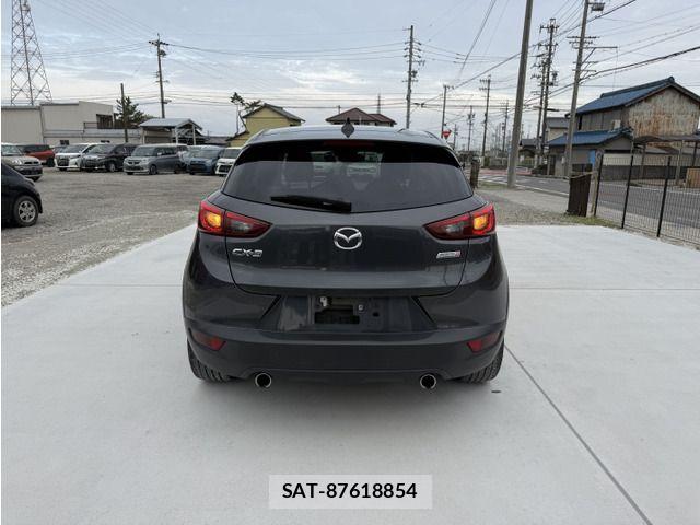 Mazda CX-3 2015-09 8207106-6