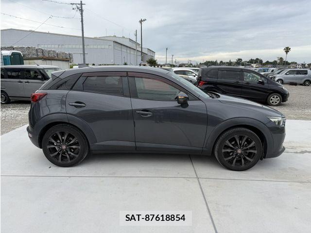 Mazda CX-3 2015-09 8207106-7