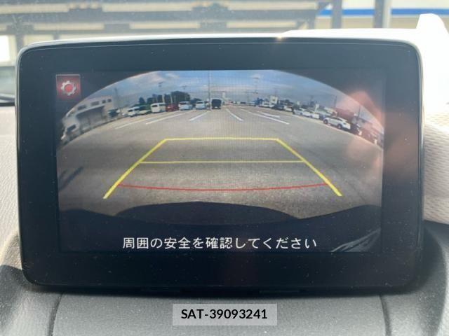 Mazda CX-3 2018-03 8207108-22