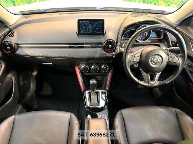 Mazda CX-3 2016-07 8207104-1