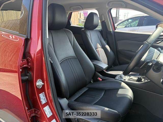 Mazda CX-3 2018-10 8207100-9