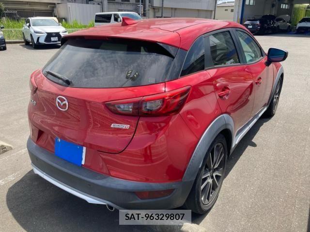 Mazda CX-3 2015-10 8229464-4
