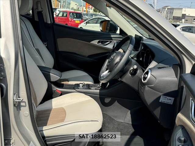 Mazda CX-3 2022-01 8244951-15