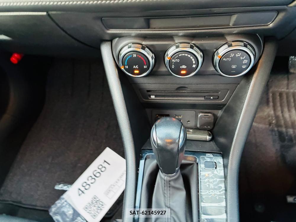 Mazda CX-3 2020-04 8225917-18