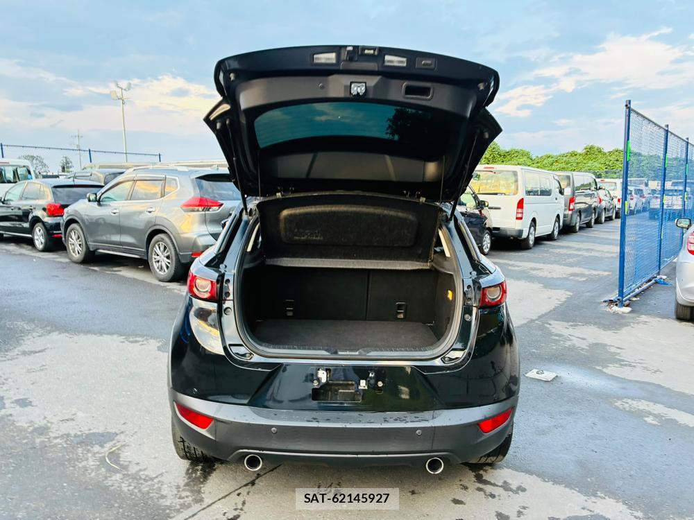 Mazda CX-3 2020-04 8225917-25