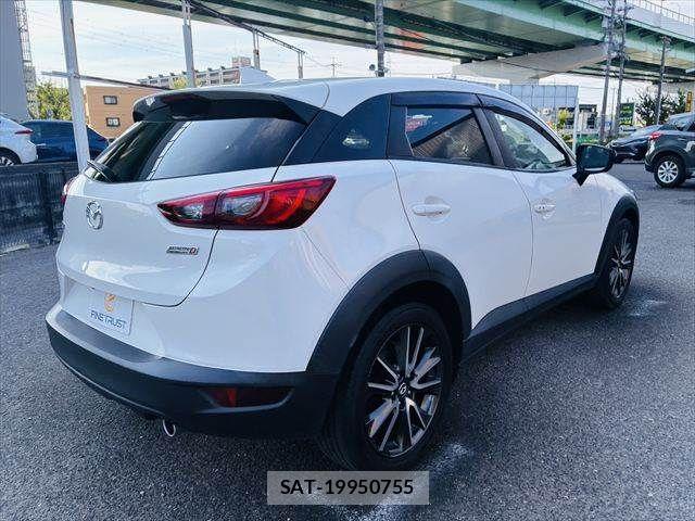 Mazda CX-3 2016-04 8314013-17