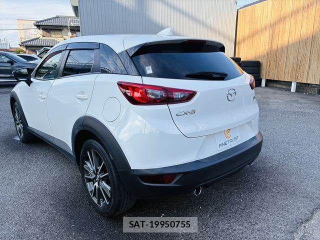 Mazda CX-3 2016-04 8314013-19