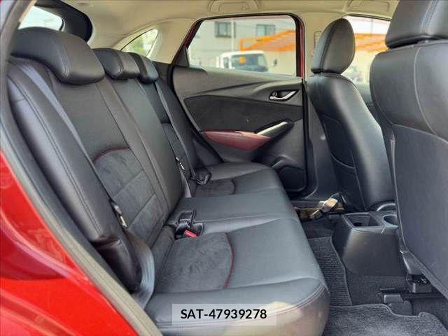 Mazda CX-3 2016-06 8314019-18