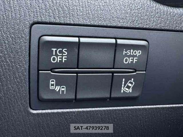 Mazda CX-3 2016-06 8314019-6