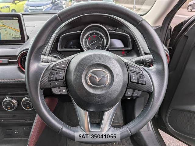 Mazda CX-3 2015-11 8314021-9