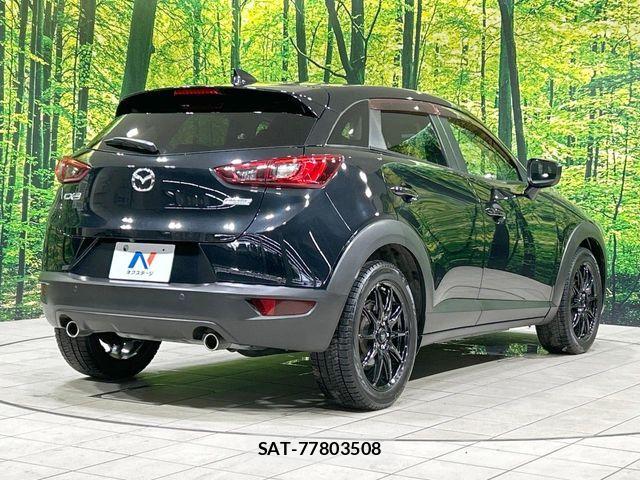 Mazda CX-3 2017-09 8314008-16