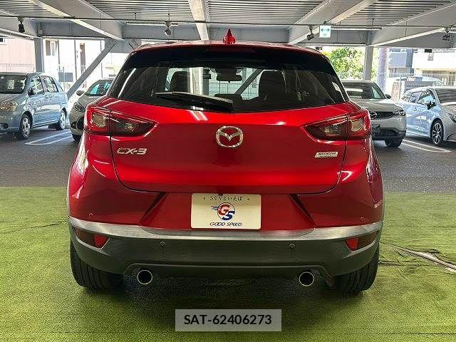 Mazda CX-3 2018-01 8335424-15