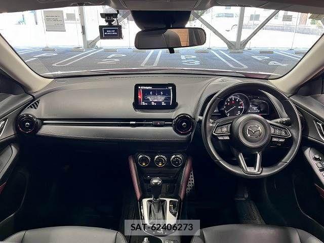 Mazda CX-3 2018-01 8335424-1