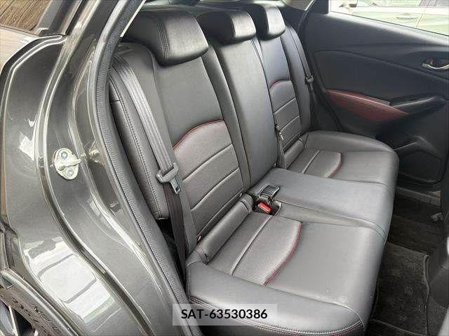 Mazda CX-3 2018-02 8335430-11