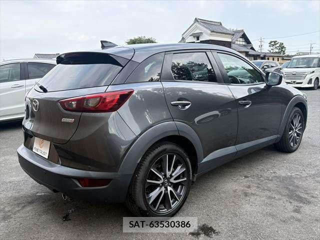 Mazda CX-3 2018-02 8335430-19