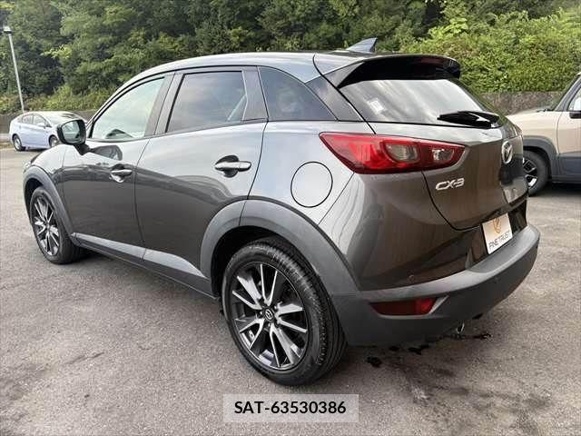 Mazda CX-3 2018-02 8335430-21