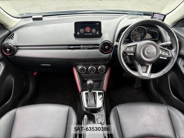 Mazda CX-3 2018-02 8335430-2