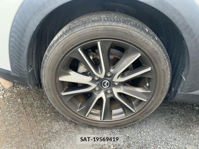 Mazda CX-3 2015-06 8335431-9