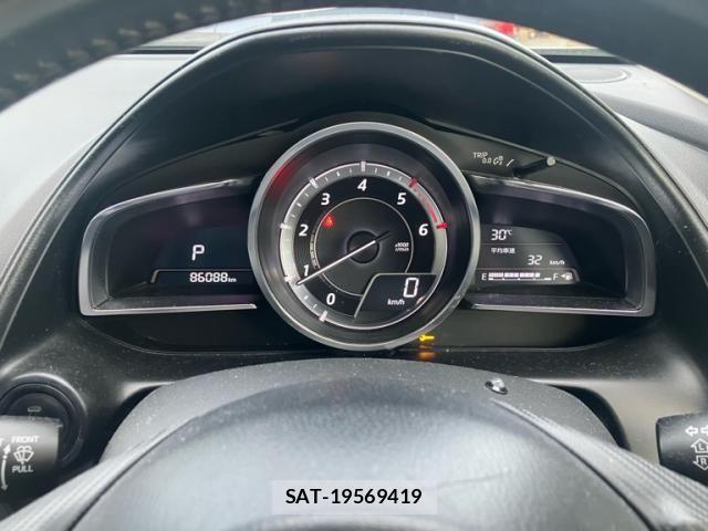 Mazda CX-3 2015-06 8335431-15