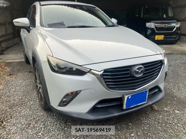 Mazda CX-3 2015-06 8335431-1