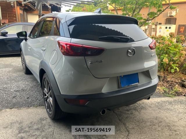 Mazda CX-3 2015-06 8335431-5