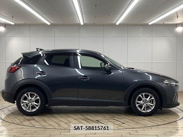 Mazda CX-3 2018-01 8335426-17