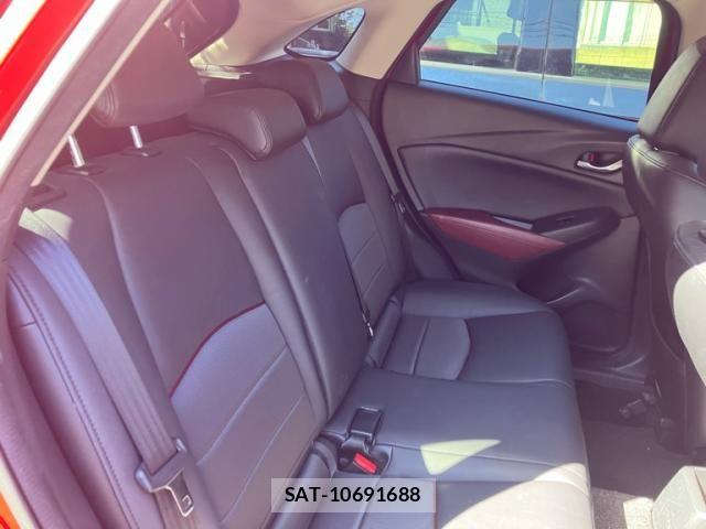 Mazda CX-3 2017-09 8365360-9